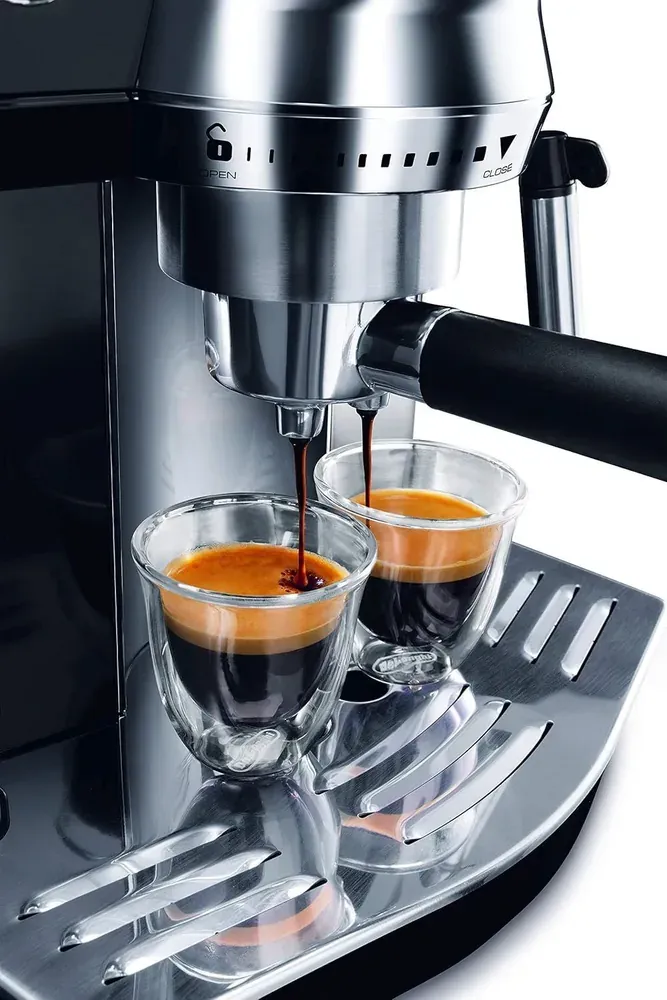 DeLonghi EC 820, ракурс 5