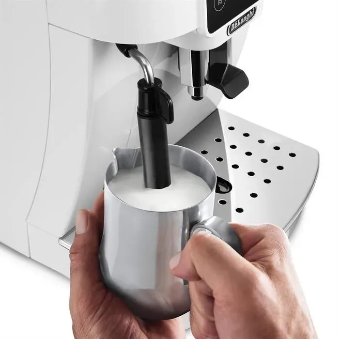 De'Longhi ECAM220.20., ракурс 3