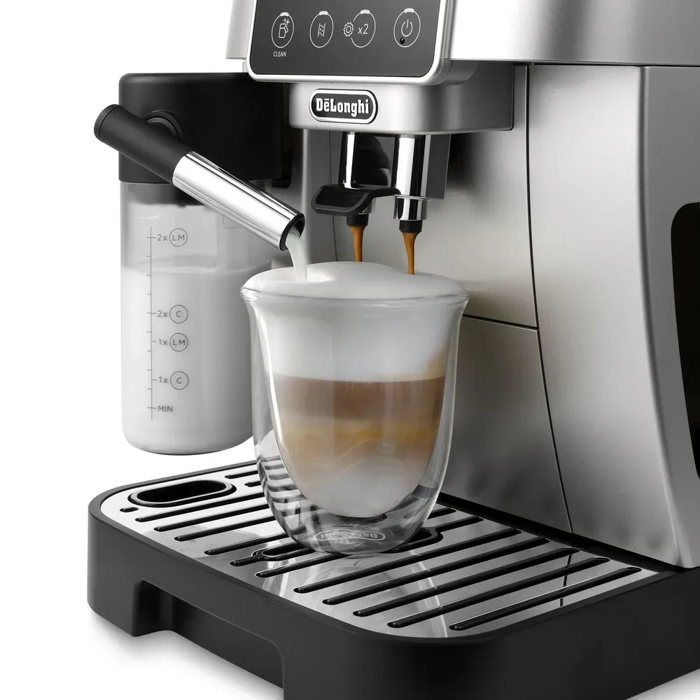 Delonghi Magnifica Start ECAM220.80, ракурс 3
