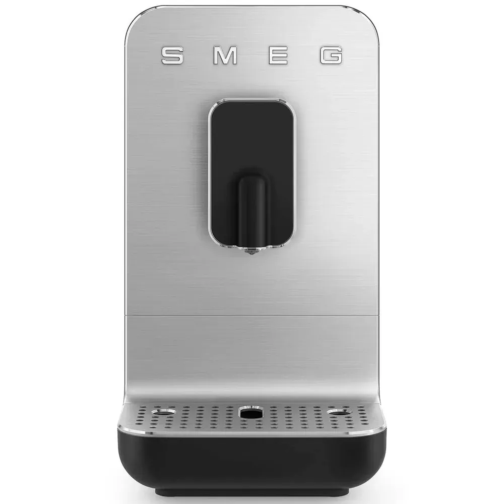 Smeg BCC01, ракурс 2