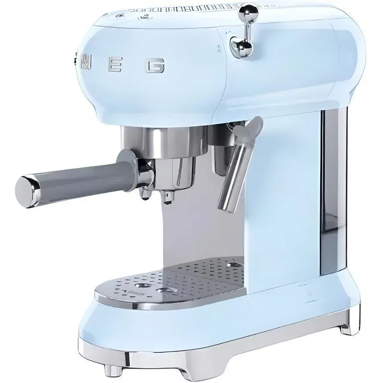Smeg ECF01PBEU голубой