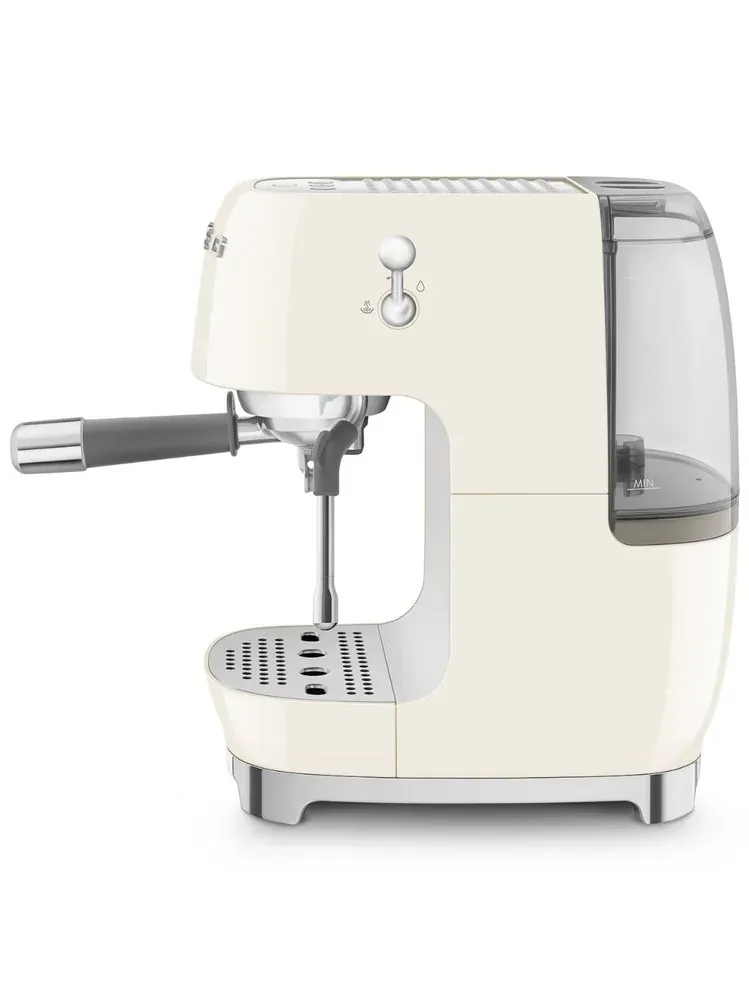 Smeg ECF03WHEU, ракурс 2